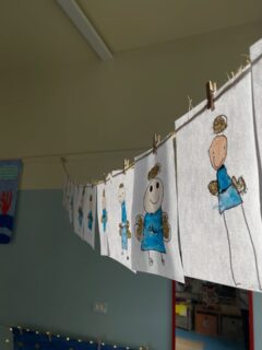 ✨ 8 Dicembre – Immacolata Concezione ✨
I nostri bambini hanno celebrato questa festa speciale con angioletti e un dolce disegno di Maria decorati da loro.
Che la luce dell’Immacolata illumini le nostre famiglie e la nostra scuola. 💙

#scuolaschuster #cesenatico #8dicembre