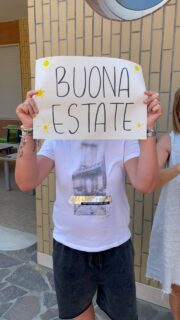Un altro anno pieno di sorrisi, pazienza, giochi, emozioni e tanto affetto. 
Ora è tempo di ricaricare le energie. 
Buona estate da tutte noi! ☀️📚❤️